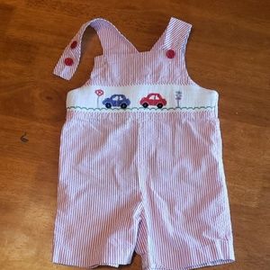 Boys, sz 18mo, smocked giraffe, shortall